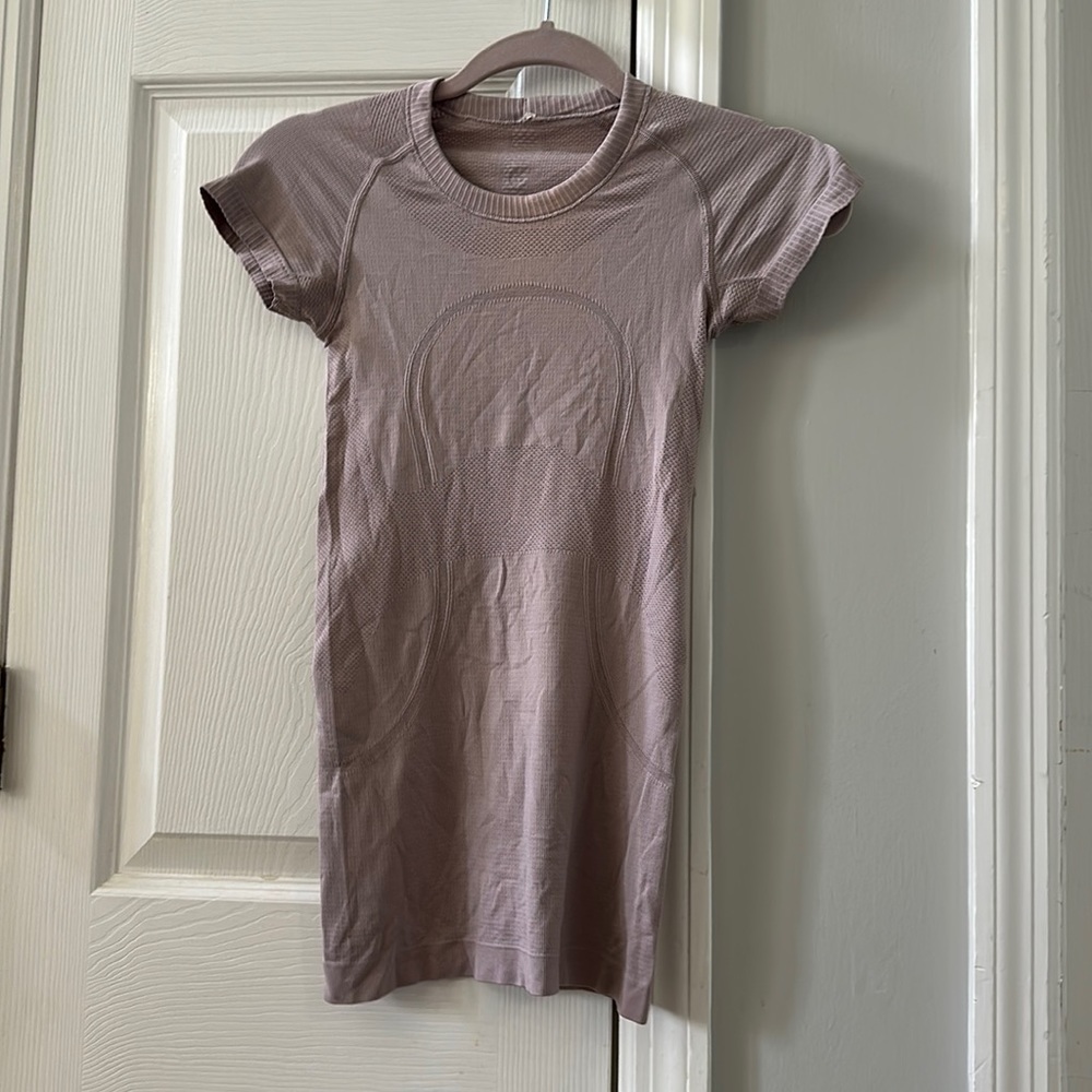 Mauve lululemon swifly tech